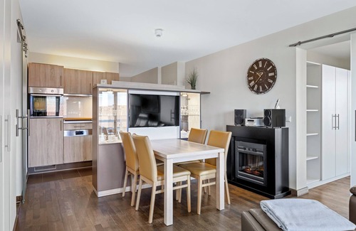 Wremen Apartment | Strandnahe Ferienwohnung mit Sauna und Tollem, Überdachtem Balkon mit Deichblick