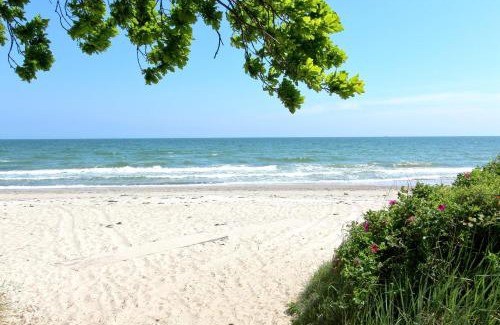 Lobbe Apartment | strandnahe FeWo mit Balkon, gratis Nutzung vom AHOI Erlebnisbad und Sauna in Sellin - Rex Rugia FeWo 11-5