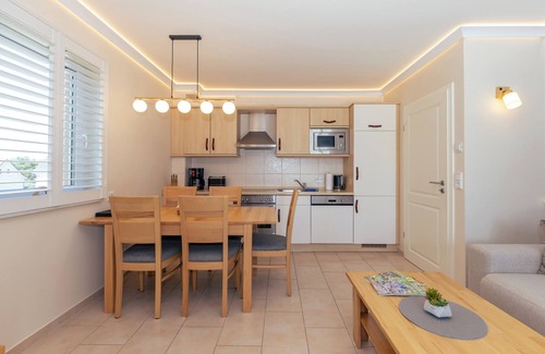 Alt Gaarz Apartment | Strandnahe und Moderne 4-zimmer-fewo für bis zu 6 Person