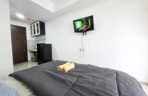 Pinang Apartment | Strategic Pacific Gardenia studio Alam Sutra pool and Gym by Luckystay