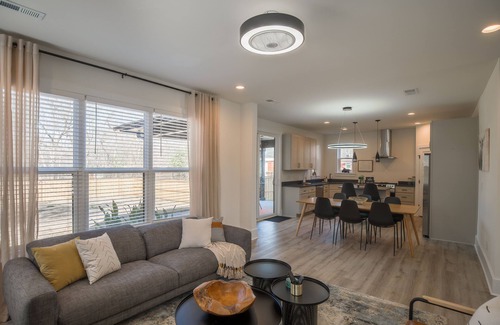 Greenville House | STRATHAM STATION: 4Bd/2.5Ba in Downtown Greenville, SC