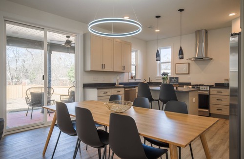 Greenville House | STRATHAM STATION: 4Bd/2.5Ba in Downtown Greenville, SC