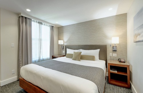 Downtown Victoria Hotel | Strathcona Hotel