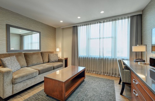 Downtown Victoria Hotel | Strathcona Hotel