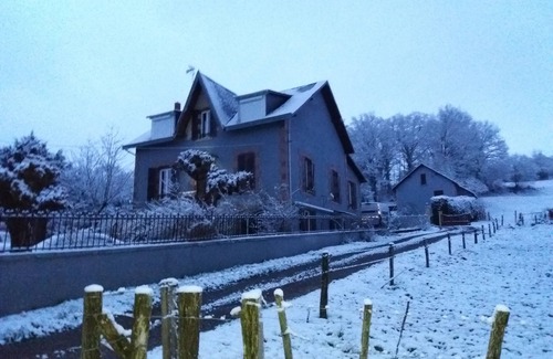 Saint-Honore-les-Bains Apartment | "Strauss", apartment for 6 people in the Morvan