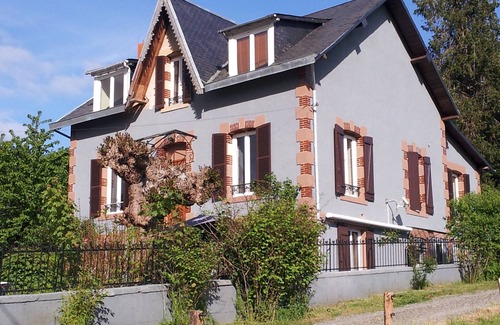 Saint-Honore-les-Bains Apartment | "Strauss", apartment for 6 people in the Morvan