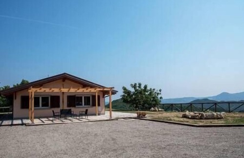 Mercato Saraceno House | Straw apartment