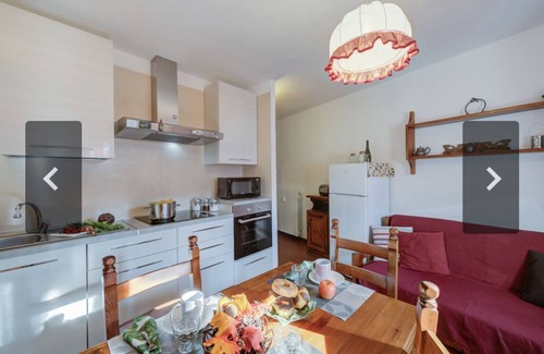 Gleise Apartment | Strawberry and wild cherry, two-room apartment in an ancient village