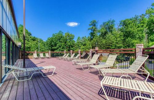 Sevierville House | Strawberry Fields, Indoor resort Pool, WIFI, 685 FREE tickets each paid day