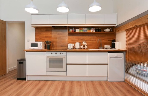 Wells Apartment | Strawberry line, flat 2