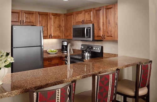 Vail Condo | Streamside at Vail 2BR in West Vail - shuttle to slopes, indoor pool & more!