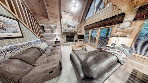Gatlinburg - Pigeon Forge House | Streamsong Secluded Creek View Cabin