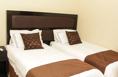 Gaborone Bed & Breakfast | Streets of Goldbw B&B