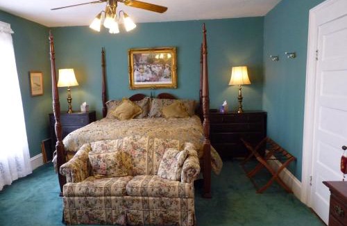 Hyde Park Bed & Breakfast | Strickland Arms Bed and Breakfast