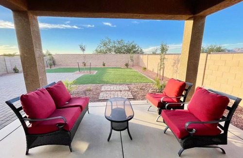 Tucson House | Striking 4 BD, 3 BA New Home Has It All