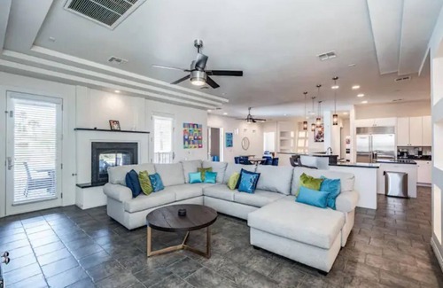 Spring Valley Villa | Strip View Oasis 8 min Strip/Allegiant * Pool/Spa