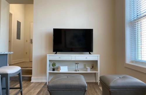Adrian Apartment | Strongback Suite 207