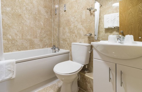 Luton Hotel | Stuart Hotel