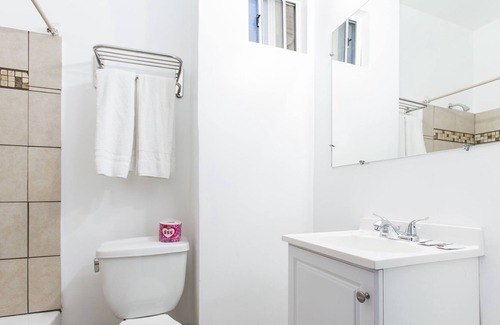 Westlake South Hotel | Stuart Hotel - Near Good Samaritan Hospital