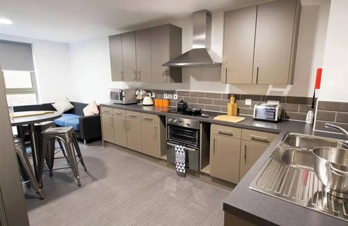 City Centre Glasgow Apartment | Student Only Foundry Courtyard
