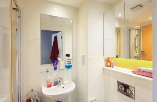 Winchester Apartment | Student Only Riverside Way in Winchester