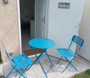 Epinay-sur-Seine House | Studette indépendante tout confort sur jardin