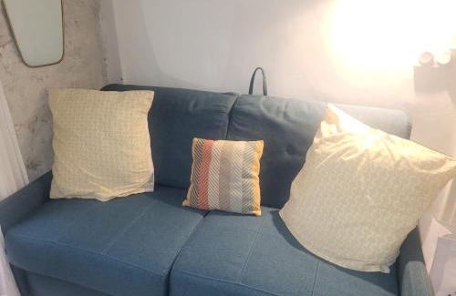 Saint-Louis Apartment | Studette Rémilly à Versailles