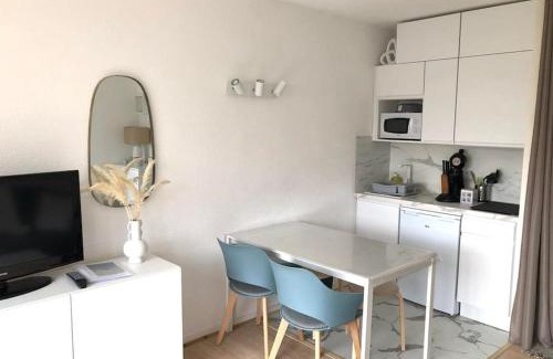 Soorts-Hossegor Apartment | Studio à 2 pas de la plage!