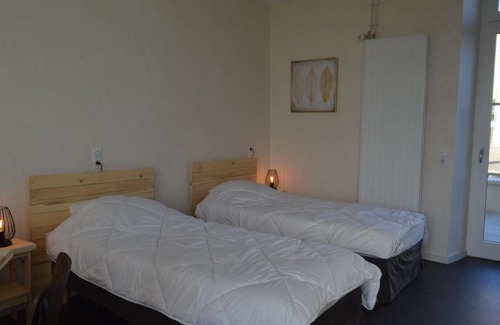 Linge House | Studio écorénové à Lingé avec terrasse et parking, accès mobilité réduite - FR-1-591-189