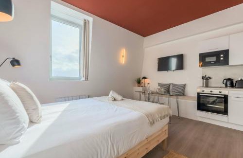 Annappes Apartment | Studio équipé côté cour, parking gratuit