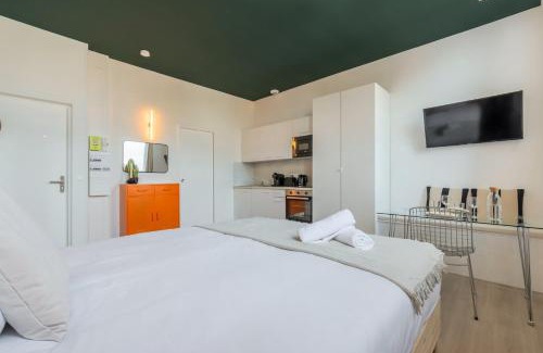 Annappes Apartment | Studio équipé côté rue, parking gratuit