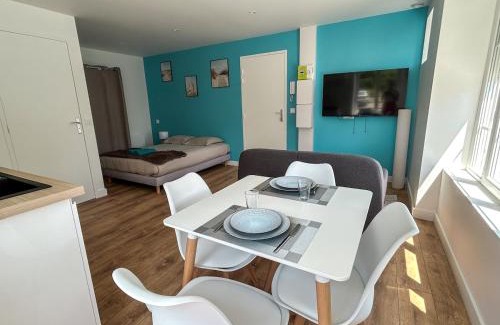 Saint-Meloir-des-Ondes Apartment | Studio Ô Bleu - entre St Malo et Cancale