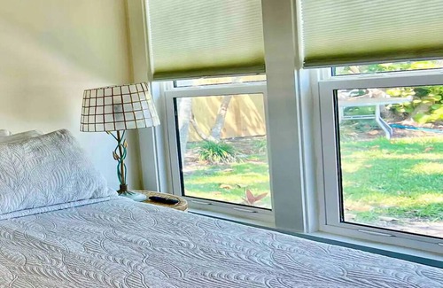 Biggar Cottage | Studio#1-Back Bay Sunsets in Matlacha