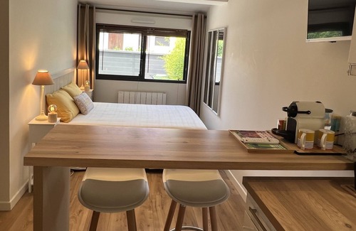 Cenon Apartment | Studio 10 minutes from the Bordeaux hyper center.