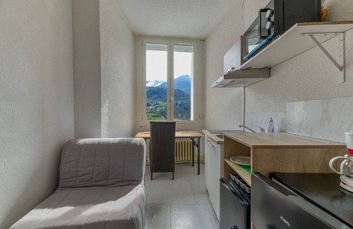 Arvillard Apartment | Studio '109' with Shared Pool, Shared Terrace and Wi-Fi