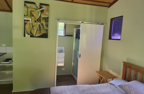 Onetangi Apartment | Studio 10min walk to Onetangi beach