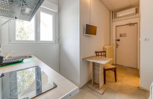 Arvillard Apartment | Studio '110' with Shared Pool, Shared Terrace and Wi-Fi