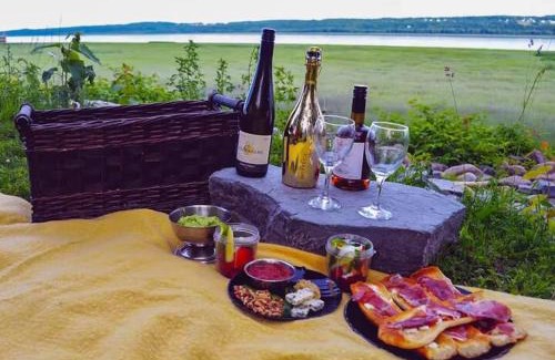 Ste Anne de Beaupre Apartment | Studio 17 - 2 min du Bord de l'eau Foyer & Barbecue