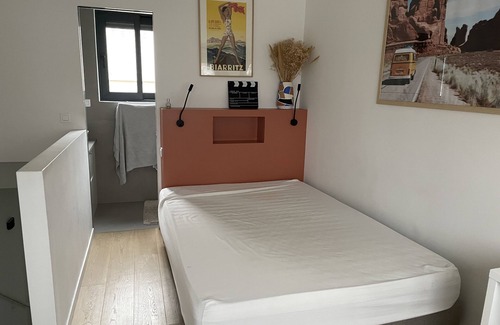 Garches Apartment | Studio 2 Adultes - Saint Cloud - Accès Direct Paris et Roland Garros
