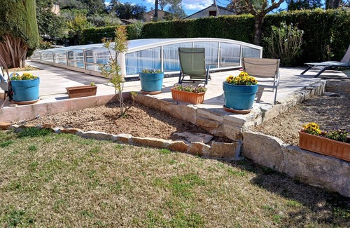 Carces Apartment | Studio 2 Pers Avec Piscine Classé 3 , Enregistré Sous le n° 83032000133mq