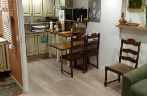 Sainte-Maxime City Centre Apartment | Studio 2 Personnes Centre Ancien de Sainte Maxime a 300 M Plage et Port