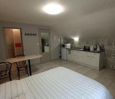 Questembert Apartment | studio 2 personnes entre campagne et plages