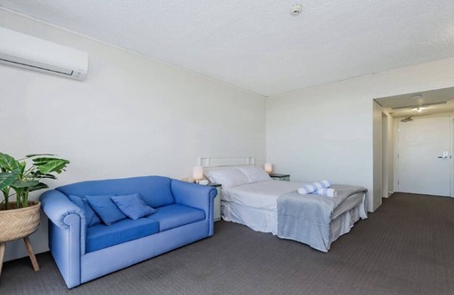 North Ward House | Studio 211-seaside Serenity: Your Perfect Retreat