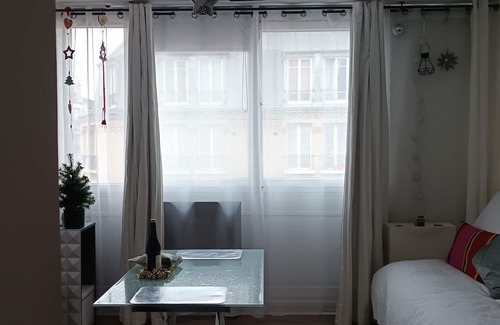 19th Arrondissement Apartment | Studio 2p Métro Crimée