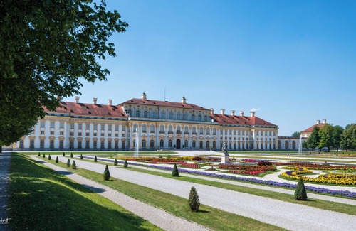 Munchen District Apartment | Studio 3 - Apartments at the castle