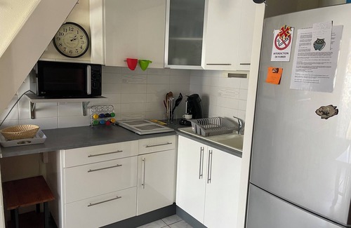 Les Cabanes de Fleury Apartment | Studio 300m from the sea, fully equipped