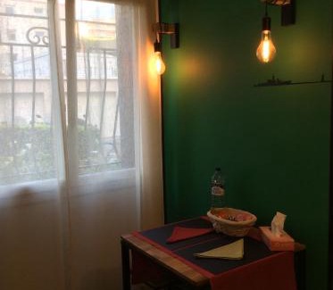 Quartier du Port Apartment | Studio 33