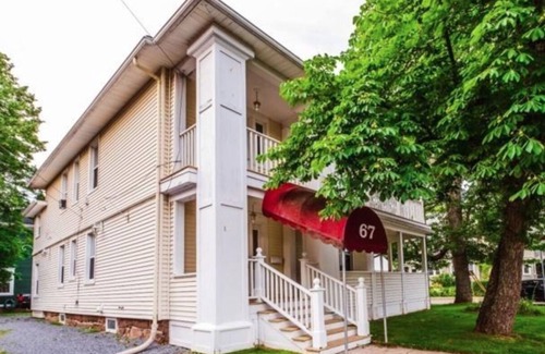 Moncton Apartment | Studio 4 ~ Cozy1BDRM, Private Bath, Downtown Moncton
