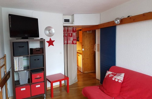 Arc-1800 Apartment | STUDIO 4 CRISTAUX in the heart of Charvet, south-facing, at the foot of the slopes, les Arcs 1800