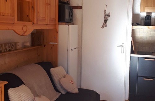 Montgellafrey Apartment | Studio 4 pers. Saint-François Longchamp 1650- At the foot of the slopes, resort center.